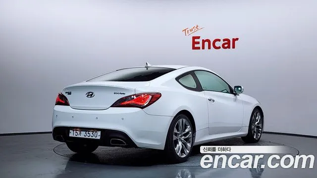 Hyundai The New Genesis 200 Turbo S