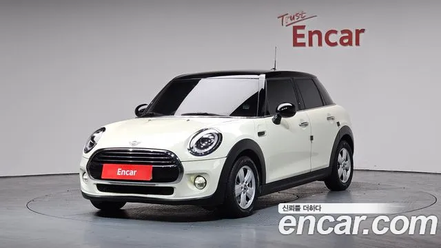 MINI Cooper 5 Base 3