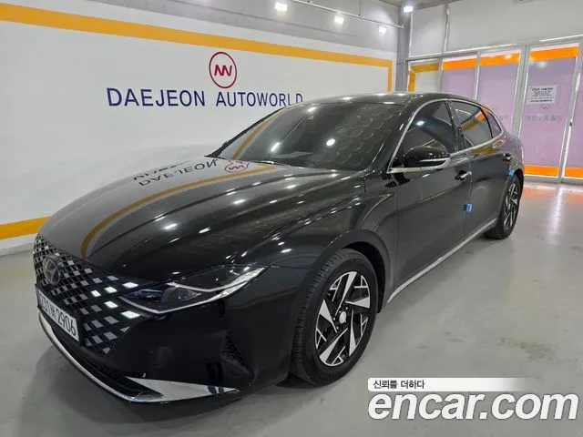 Hyundai The New Grandeur IG Hybrid Exclusive