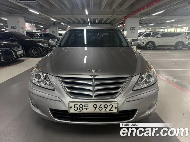 Hyundai Genesis BH330 Base