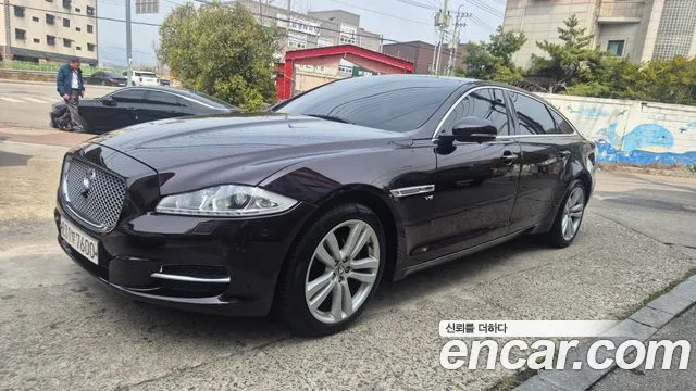 Jaguar All New XJ 3.0 SC Premium LWB X351