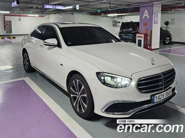 Mercedes-Benz E- W213 E300e 4MATIC Exclusive