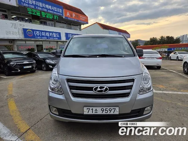 Hyundai Grand Starex 4WD 12