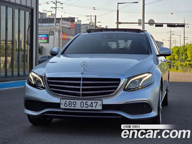 Mercedes-Benz E- W213 E300 4MATIC Exclusive