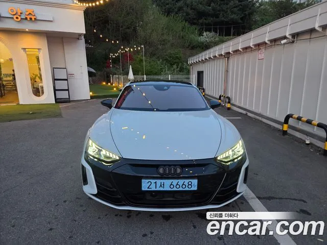Audi RS e- GT GT RS