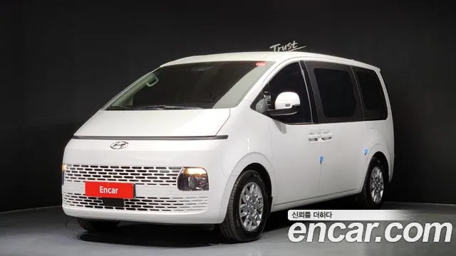 Hyundai Staria 9