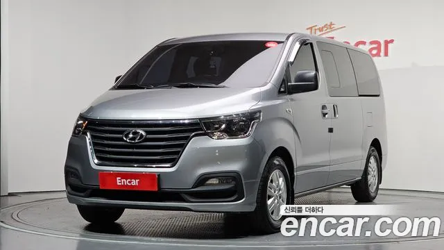 Hyundai The New Grand Starex 5