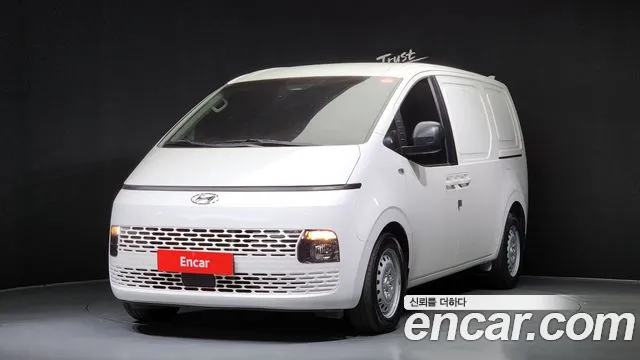 Hyundai Staria 3
