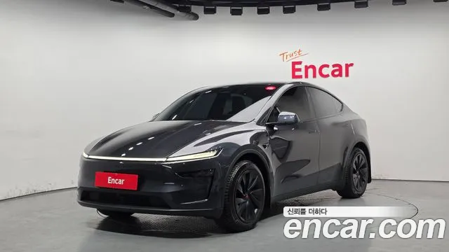 Tesla Y AWD