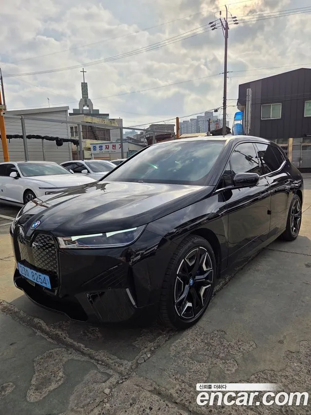 BMW iX xDrive50
