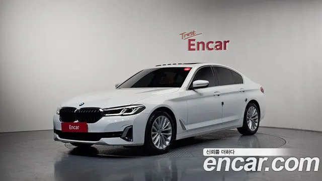 BMW 5 (G30) 520i
