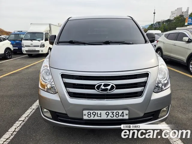 Hyundai Grand Starex 5