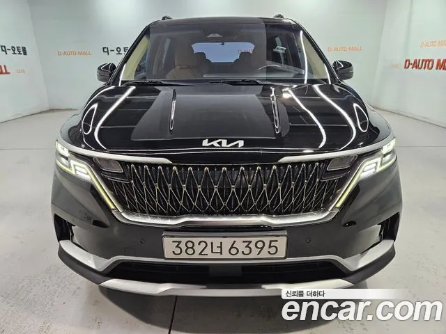 Kia Carnival 4 Gasoline 9 Prestige