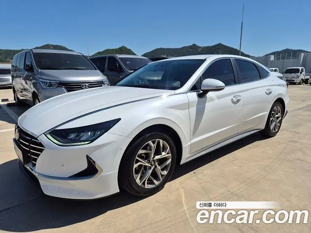 Hyundai Sonata (DN8) 2.0 Premium