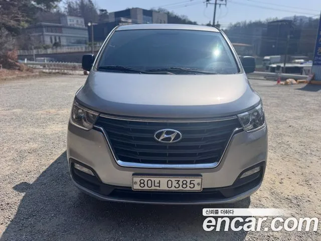Hyundai The New Grand Starex 5