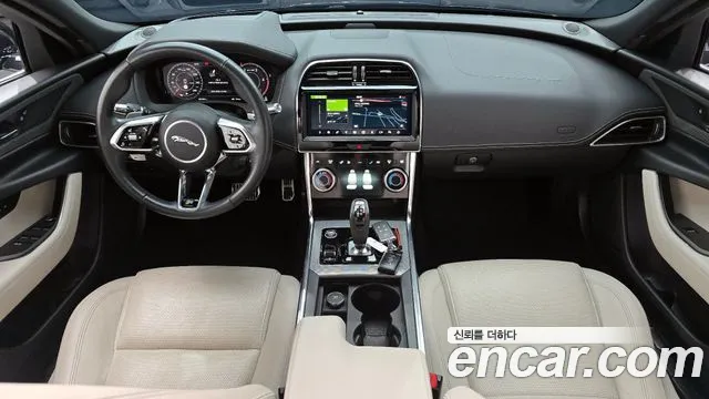 Jaguar XE D180 R- S