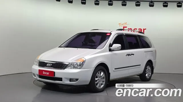 Kia Carnival R Carnival GLX Premium