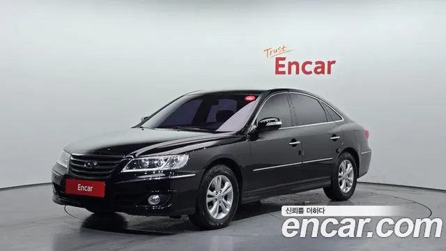 Hyundai Grandeur Q240 Base
