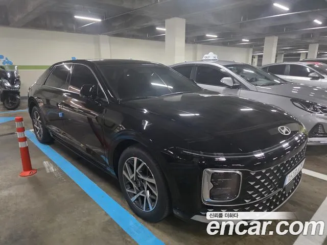 Hyundai Grandeur Hybrid (GN7) Premium