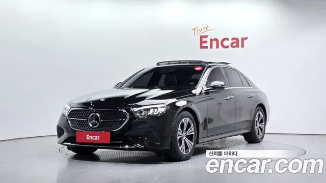 Mercedes-Benz E- W214 E200