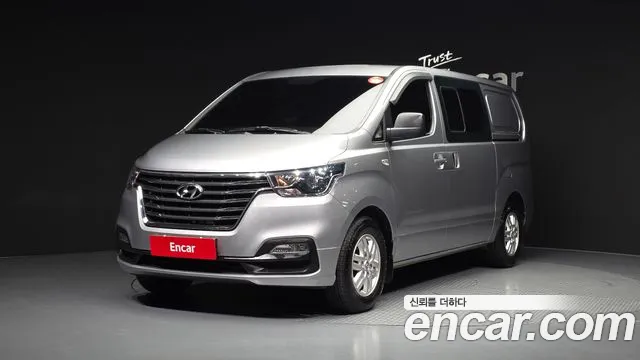 Hyundai The New Grand Starex 5