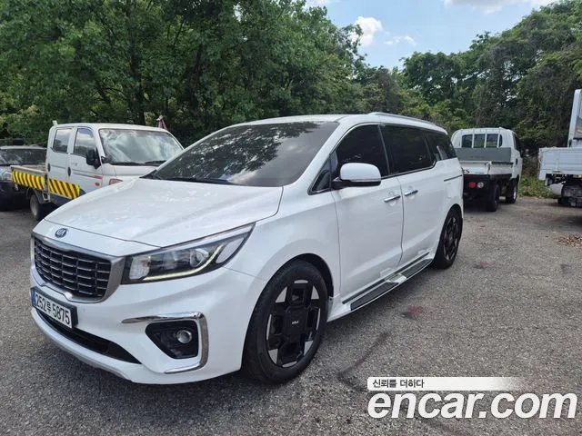 Kia The New Carnival 9 Prestige