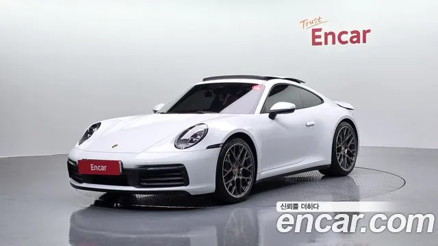 Porsche 911 (992) 4