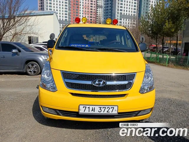 Hyundai Grand Starex 4WD