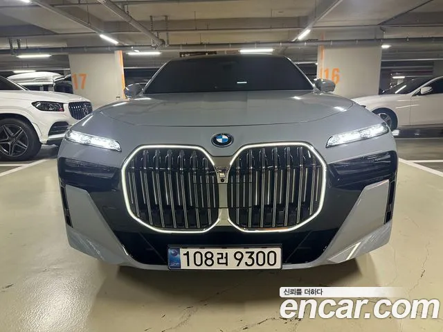 BMW 7 (G70) 750e xDrive M