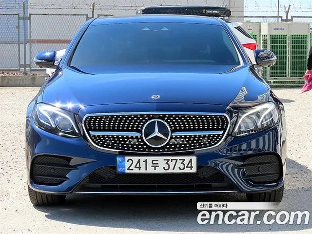 Mercedes-Benz E- W213 E300 4MATIC AMG Line