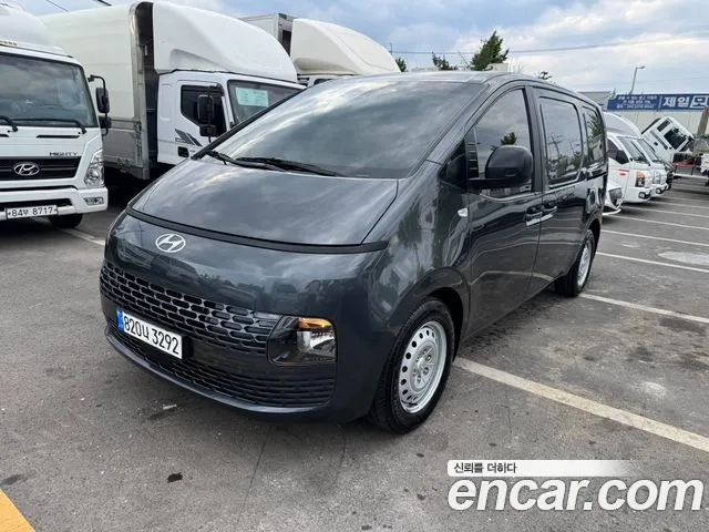 Hyundai Staria 3