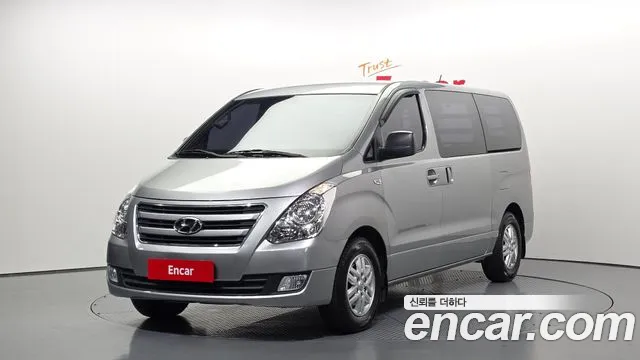 Hyundai Grand Starex 3