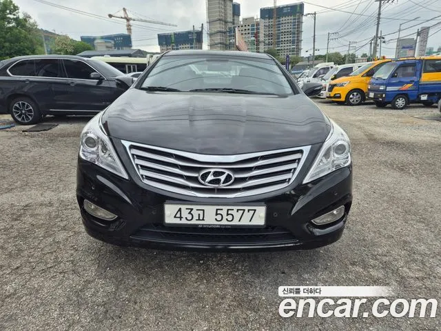 Hyundai Grandeur HG HG300