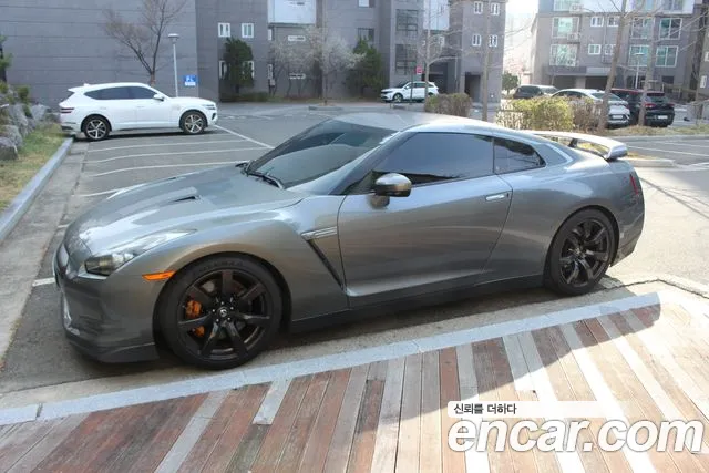 Nissan GT-R 3.8 R35