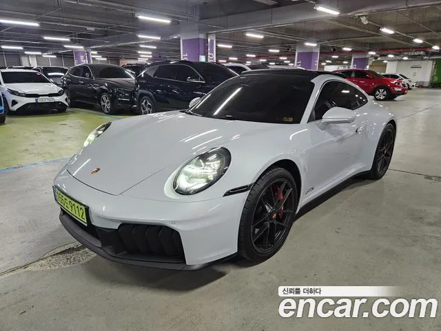 Porsche 911 (992) 4 GTS
