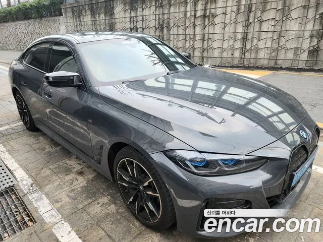BMW i4 M50