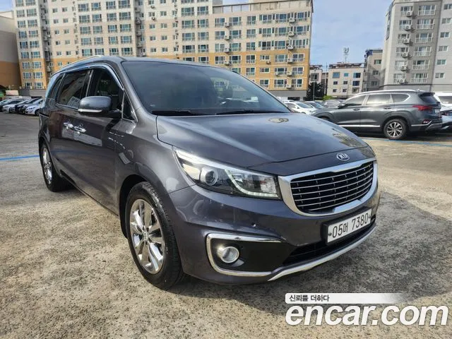 Kia All New Carnival 9 Prestige