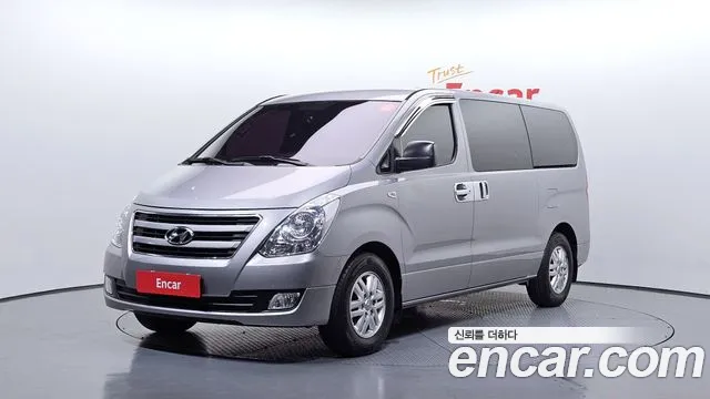 Hyundai Grand Starex 3