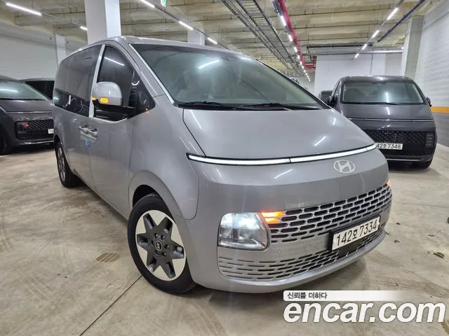 Hyundai Staria 4WD 9