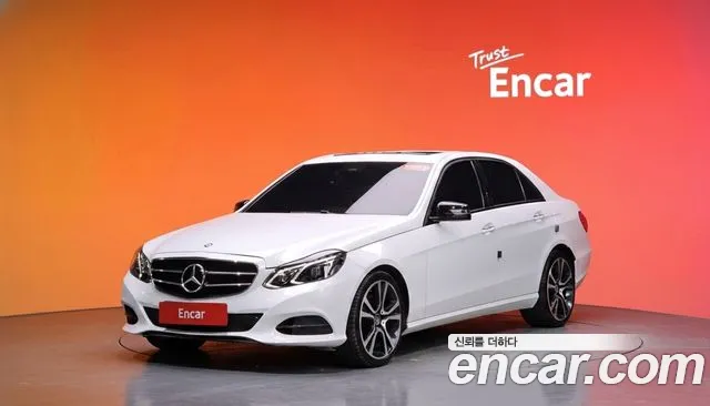 Mercedes-Benz E- W212 E220