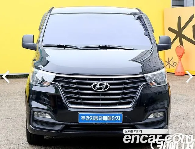 Hyundai The New Grand Starex 12