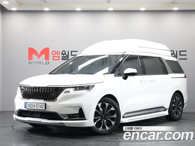 Kia Carnival 4 Gasoline 9