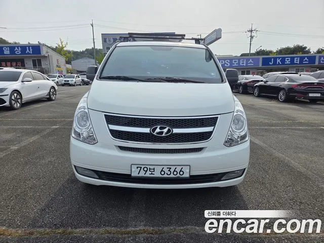 Hyundai Grand Starex