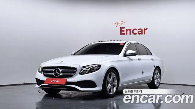 Mercedes-Benz E- W213 E200