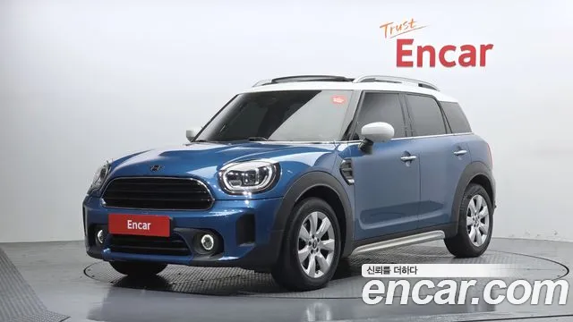 MINI Cooper Countryman 2