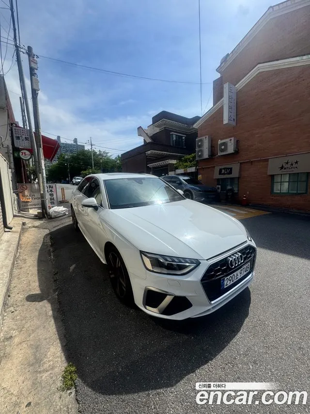 Audi A4 (B9) 40 TFSI Premium