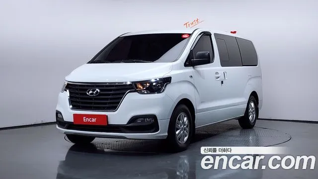 Hyundai The New Grand Starex 5