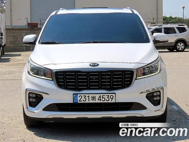 Kia The New Carnival 9 Noblesse