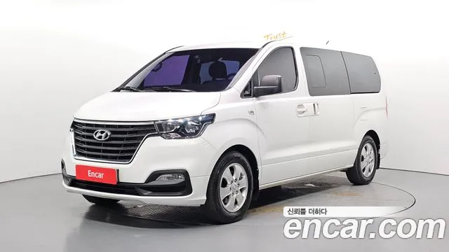 Hyundai The New Grand Starex 12