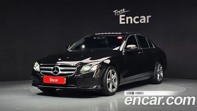 Mercedes-Benz E- W213 E300